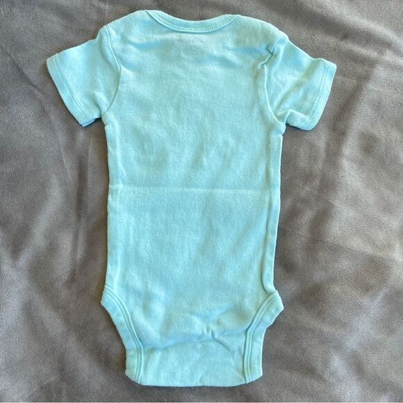 Set of 3 Gerber Baby Onesies - Picture 4 of 10